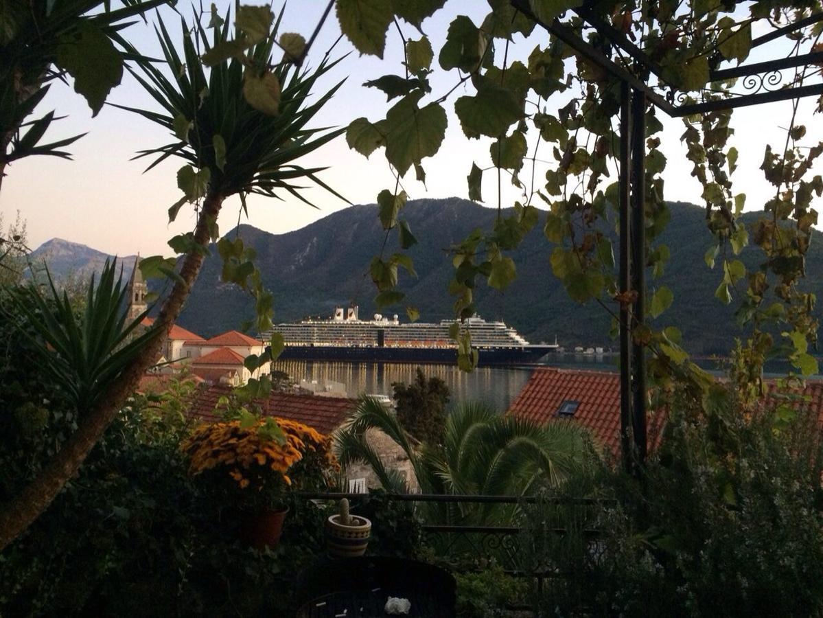 Be Happy In Perast Apartment Екстериор снимка