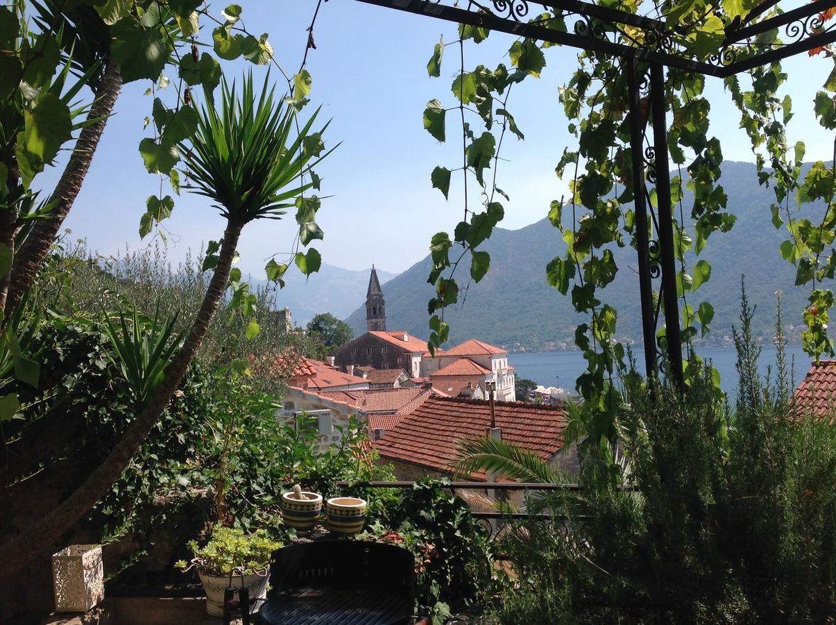 Be Happy In Perast Apartment Екстериор снимка